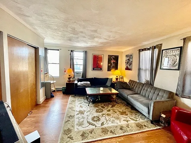16 Fleet St #5 — Photo 9
