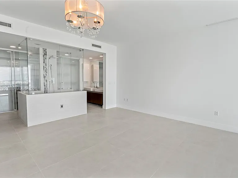 1040 Biscayne Blvd #3802 — Photo 14