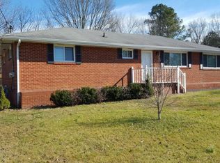72 Elaine Cir, Fort Oglethorpe, GA 30742