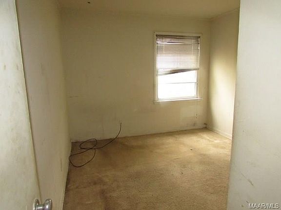 5th image of 2069 Lucas Dr