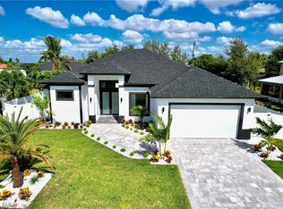 1221 NE 10th St, Cape Coral, FL 33909