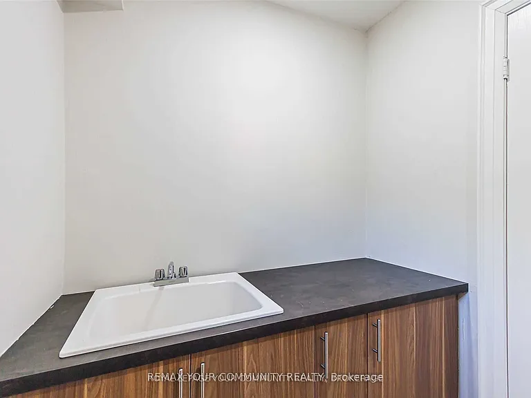 1138 Thimbleberry Cir — Photo 17
