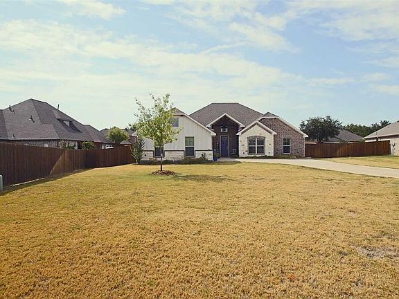 3rd image of 105 Bent Creek Ct