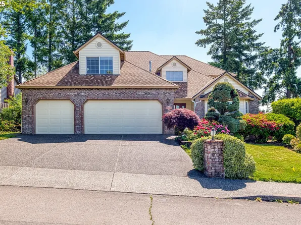 15150 SE Lostine Dr, Clackamas, OR 97015