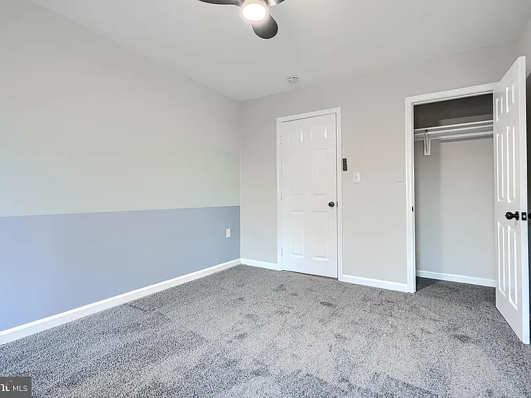 1127 Sargeant St — Photo 25