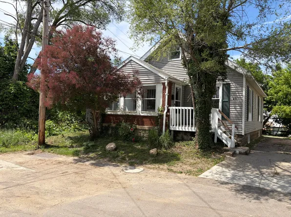 25 Page St NE, Grand Rapids, MI 49505