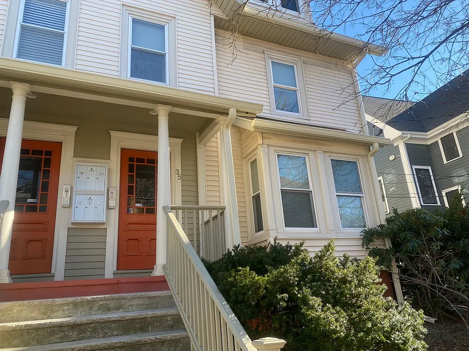 35 Pinckney St #1