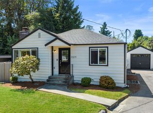 11271 35th Ave SW, Seattle, WA 98146