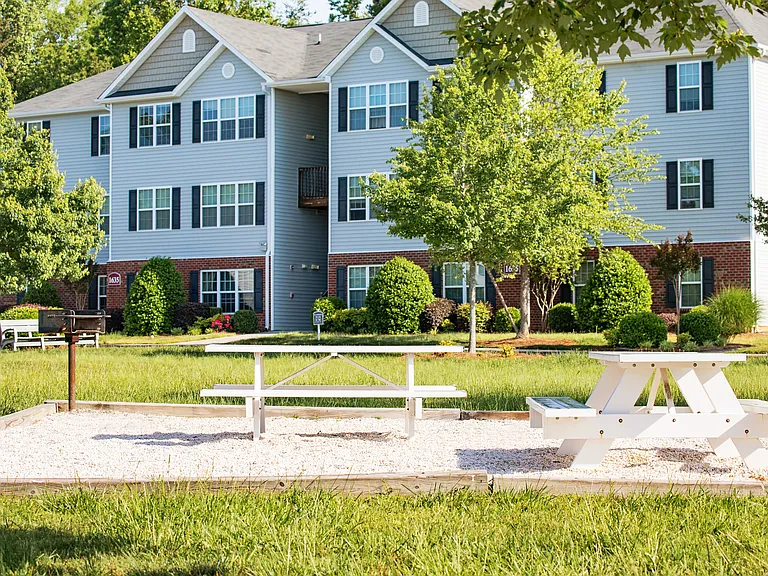 The Pointe at Peters Creek — Photo 9