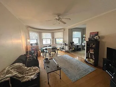 4-1100 Beacon St