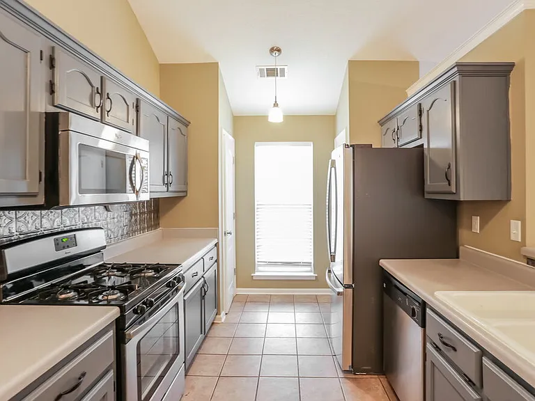 7632 Woodshire Dr — Photo 8