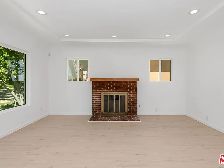 2316 Selby Ave — Photo 6