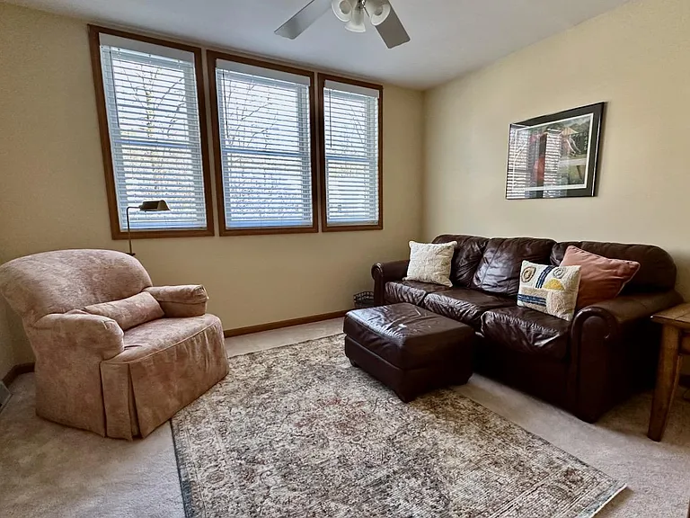 1 Inlander Rd — Photo 36