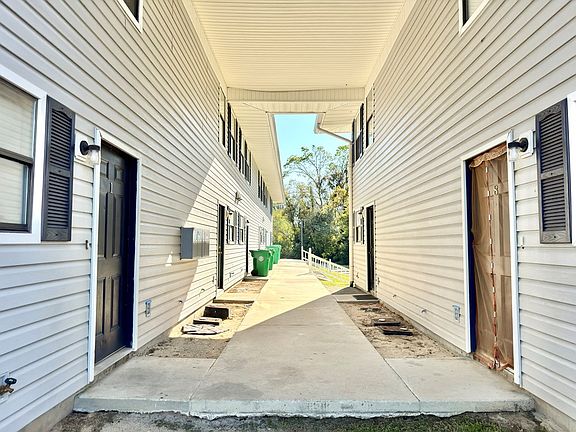 2nd image of 1197 Jo Ree St