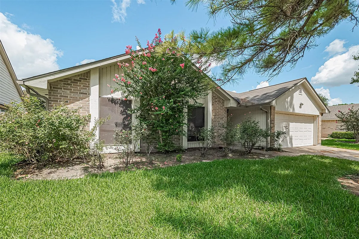 Building Photo - 6907 Yardley Dr