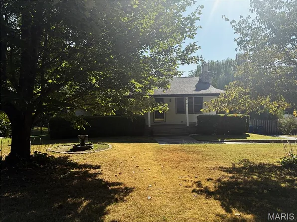 410 Argent Ave, Saint Louis, MO 63135