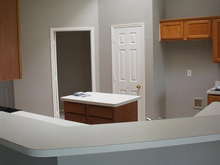 1839 Hillwood Dr — Photo 14