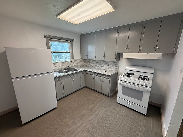 1009 S Wells St — Photo 10
