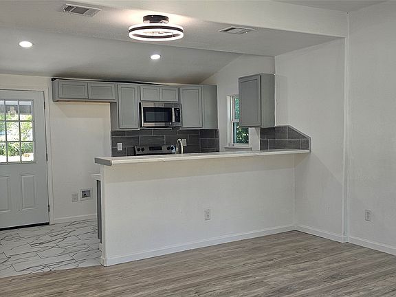 4th image of 1508 Teekell St