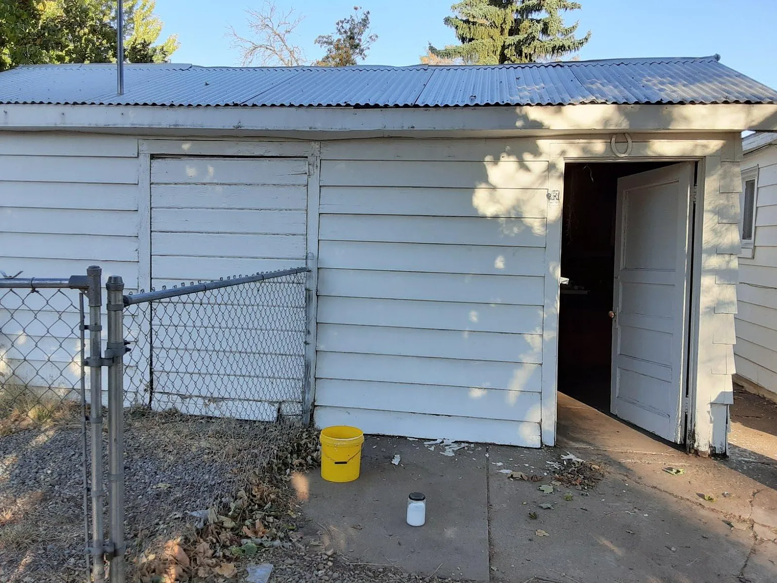 524 W Brooks Road — Photo 4