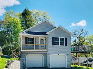 19 Chipman St, Clinton, MA 01510