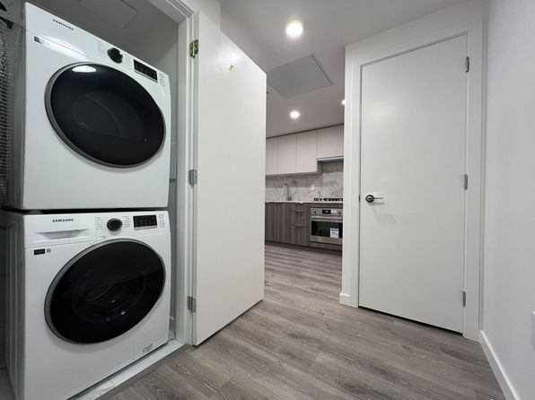 1 bedroom rental in Surrey — photo 14