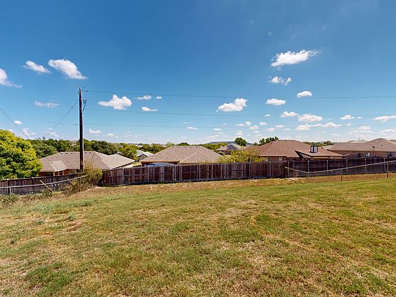5th image of 2904 Starlight Dr #A