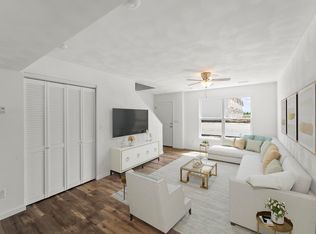 9742 Luan Dr #1, Mascoutah, IL 62258