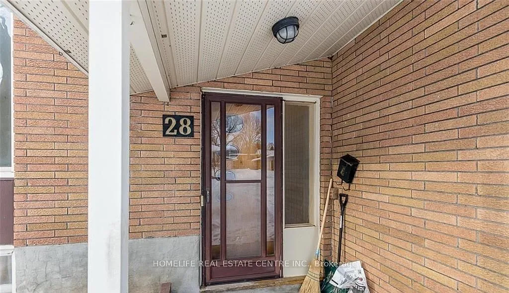 3 bed, $2,400 — Photo 2
