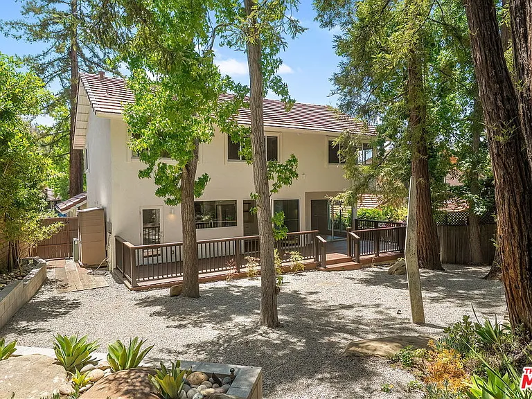 10311 Clusterberry Ct — Photo 41