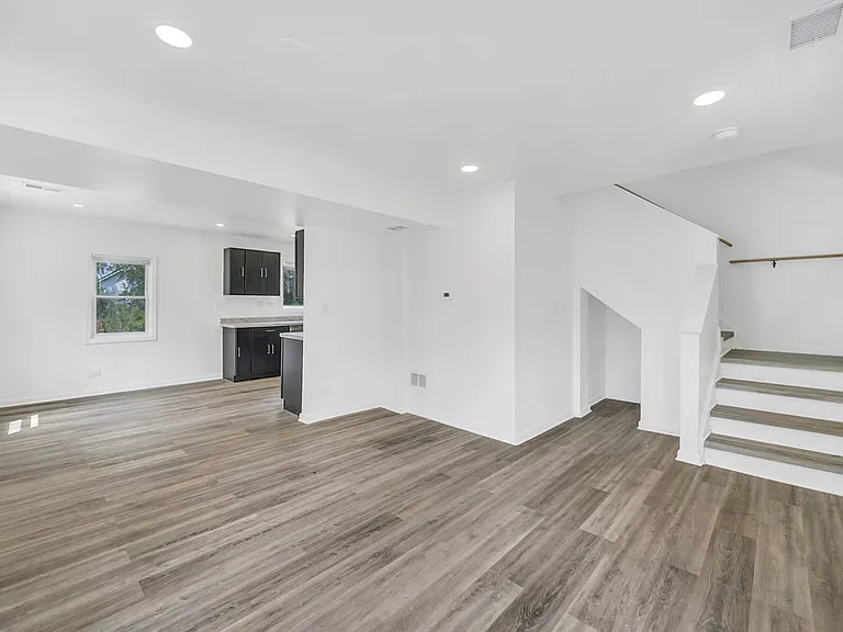 37544 N Columbus Ave — Photo 4
