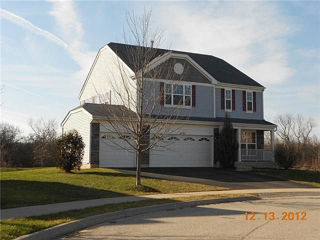 2nd image of 2727 N Wisteria Way