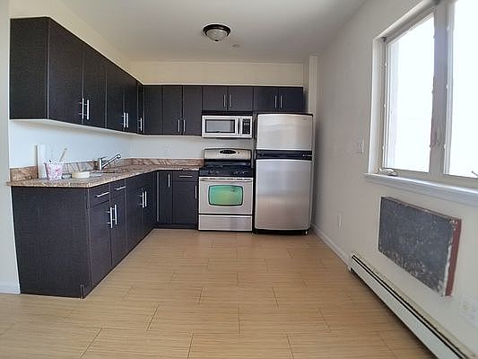 5th image of 379 Lefferts Ave APT 7A