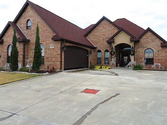 2nd image of 3765 Lake Arthur Dr