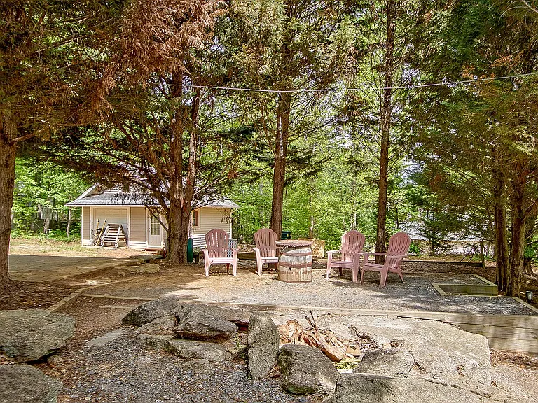 374 Persimmon Dr — Photo 66