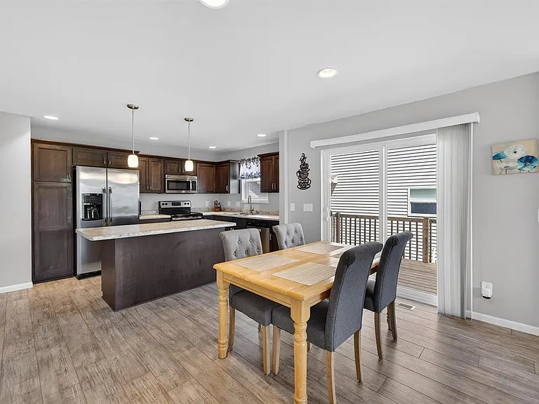 208 Sugar Maple Ln — Photo 7