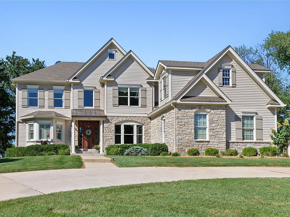 1st image of 734 Champeix Ln