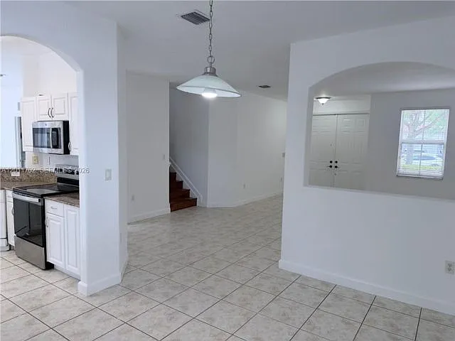 8720 NW 111th Ct — Photo 15
