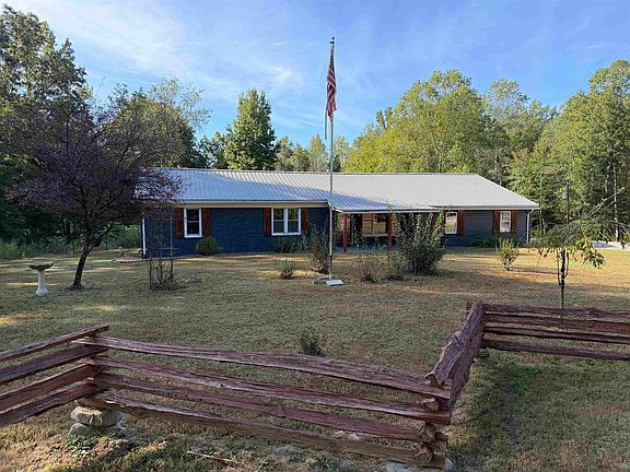 3rd image of 940 Old Lula Rd