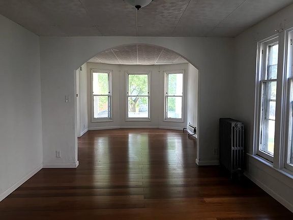 3rd image of 119 School St #1