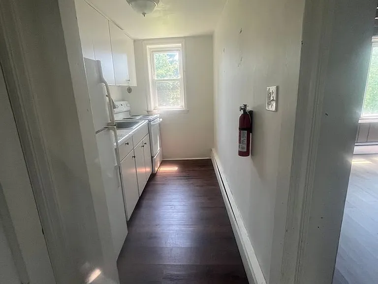 931 N Trooper Rd — Photo 3