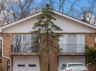 716-718 Medford Dr, Rockford, IL 61107