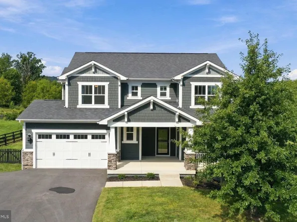11939 George Farm Dr, Lovettsville, VA 20180