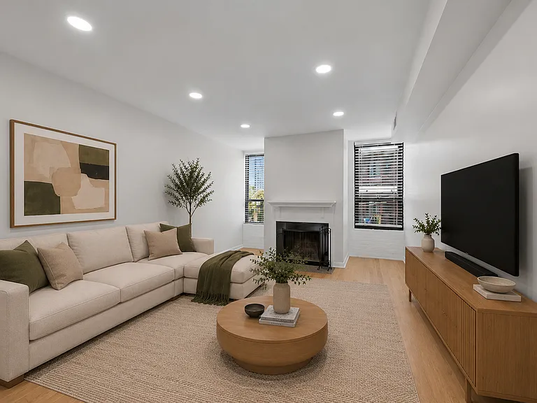 636 W Webster Ave #304 — Photo 9