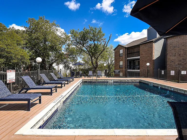 Pool - Lower Tier