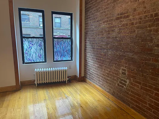 Rented by MQ Realty LLC | media 18