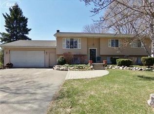 6315 Pine Knob Rd, Clarkston, MI 48348