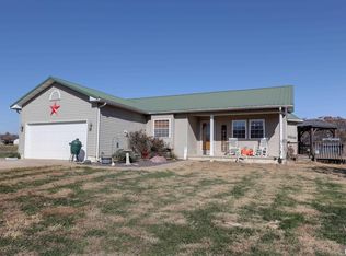 2882 E 1100th St, Loraine, IL 62349