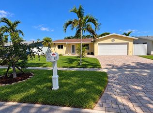 415 SE 4th Ter, Dania Beach, FL 33004