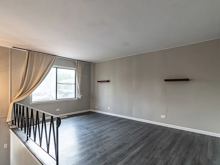 4239 Continental Dr — Photo 2